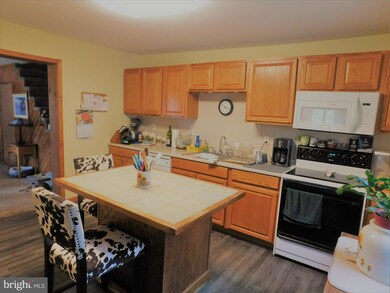 17 W Ridge St, Coaldale, PA 18218 - photo 6