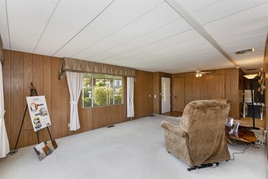 007_Living Room