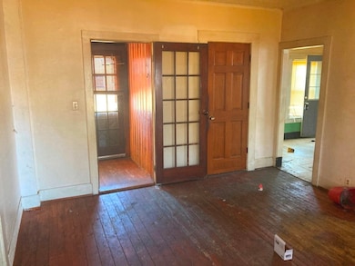 76 New Bridge St, West Springfield, MA 01089 - photo 5