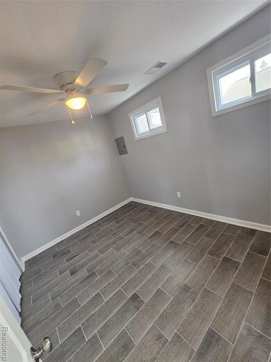 13905 Ida Ave, Warren, MI 48089 - photo 7