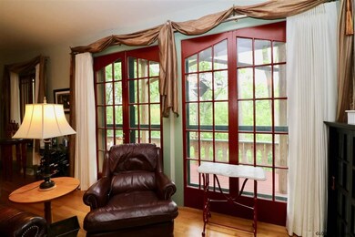 19 Golder St, Albany, NY 12209 - photo 5