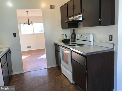 14422 Bauer Dr, Rockville, MD 20853 - photo 5