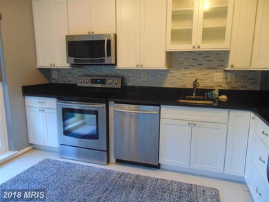 122 Roberts Ln unit 201, Alexandria, VA 22314 - photo 2
