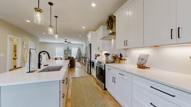 206 Charlotte Everly Cir, Hendersonville, TN 37075 - photo 6