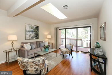 2704 Dartmouth Rd unit 9, Alexandria, VA 22314 - photo 2