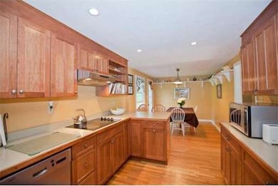 53 Chittenden Rd, Scituate, MA 02066 - photo 4