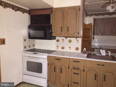 420 Poplar Rd, Riegelsville, PA 18077 - photo 4