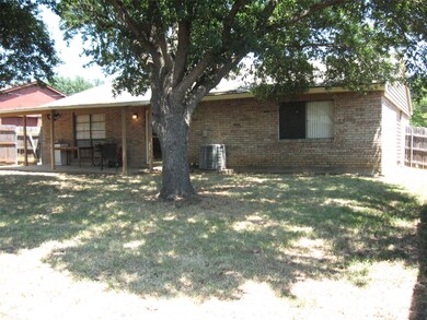 6313 Yarmouth Ave, North Richland Hills, TX 76182 - photo 6