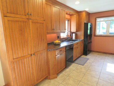 619 Main St, Derby Line, VT 05830 - photo 5