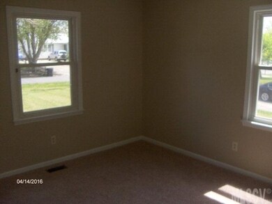 4835 Greenwood Dr, Gastonia, NC 28052 - photo 5