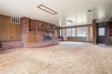 1267 W Arch St, Portland, IN 47371 - photo 5