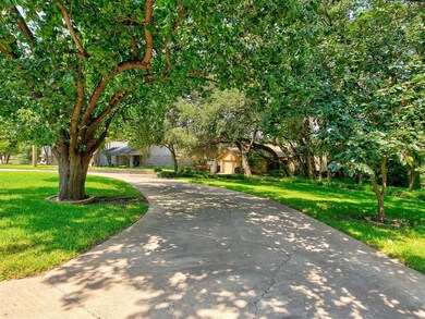 3809 Nocona Dr, Granbury, TX 76049 - photo 3