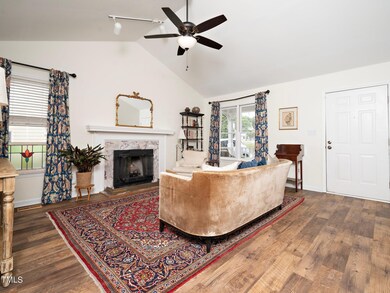 5-web-or-mls-2901 Bannf-3 copy