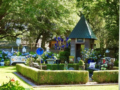 Gradys Gardens