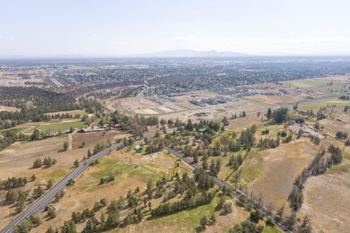 28-web-or-mls-3233 Northwest Way-28