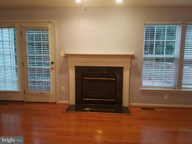 7107 Finch Ln, Fredericksburg, VA 22407 - photo 7