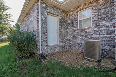 509ChapelHillCtNixa-1Exteriors(6)