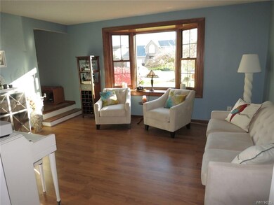 LVIING ROOM