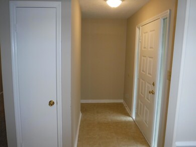 4x11 Front entrance foyer with cermic ti