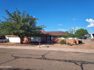 236 Papago Blvd