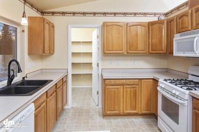 8.   Kitchen_DMD_1207