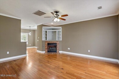 05-204 Greenfield Ln