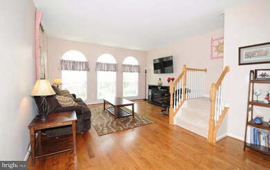 42597 Pine Forest Dr, Chantilly, VA 20152 - photo 7