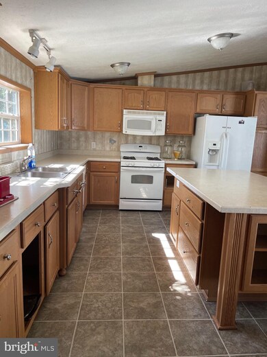 185 Main St, Lothian, MD 20711 - photo 2