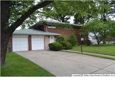 915 Jewett Ave, Staten Island, NY 10314 - photo 5