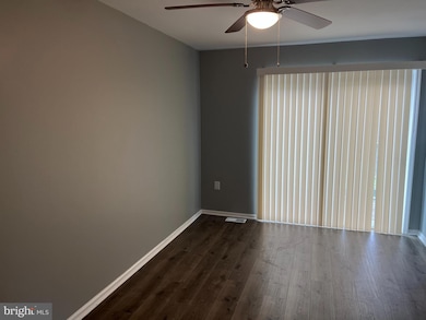 1230 Forrest St, Wilmington, DE 19802 - photo 3