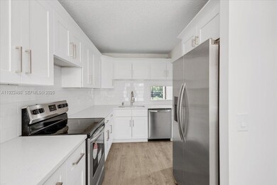 10187 Mangrove Dr unit 201, Boynton Beach, FL 33437 - photo 6