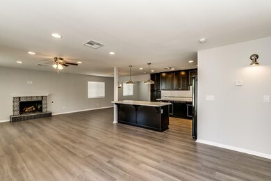 1717 E Cheery Lynn Rd, Phoenix, AZ 85016 - photo 4