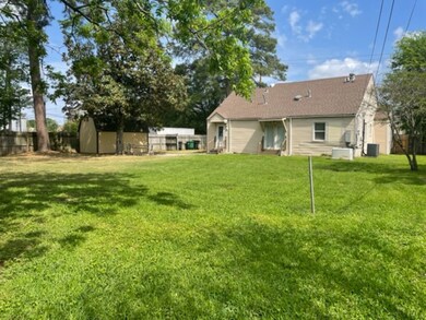 817 W 34th St, Houston, TX 77018 - photo 6