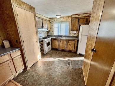 763 W 900 S, Hebron, IN 46341 - photo 6