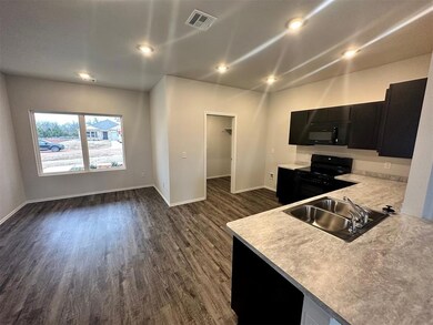 332 Starlight Dr, Shawnee, OK 74804 - photo 6