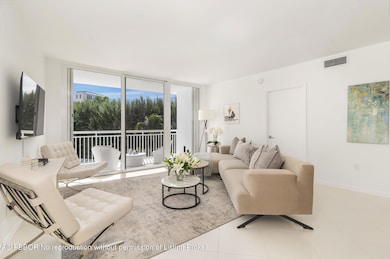 Ambassador II unit 311, Palm Beach, FL 33480 - photo 4