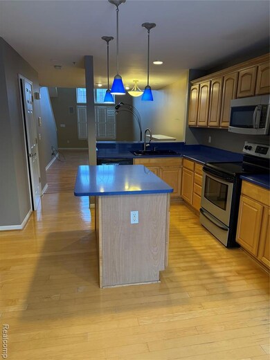 3292 Newbury Place unit 1, Troy, MI 48084 - photo 3