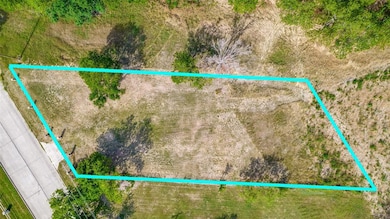 700 Crisp Rd, Ennis, TX 75119 - photo 2