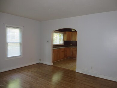 1255 Lewison Ave NE, Grand Rapids, MI 49505 - photo 4
