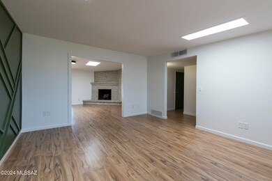 4 Living Room