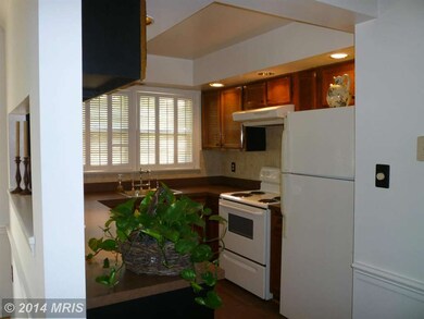 12847 Mill Brook Ct, Woodbridge, VA 22192 - photo 2
