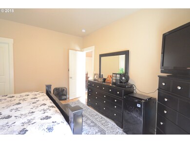 Bathroom, Attached