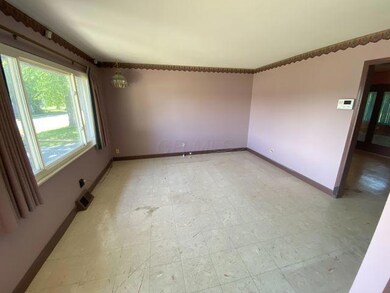 5064 Benham Dr, Columbus, OH 43232 - photo 4