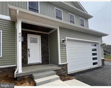 442 Hykes Rd E, Greencastle, PA 17225 - photo 5