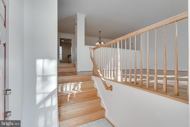 1423 Mclean Mews Ct, McLean, VA 22101 - photo 4