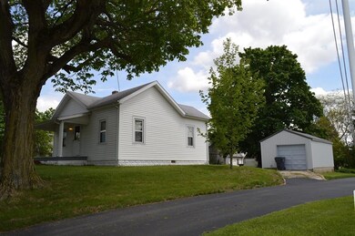 203 W Vine St, New Castle, IN 47362 - photo 4