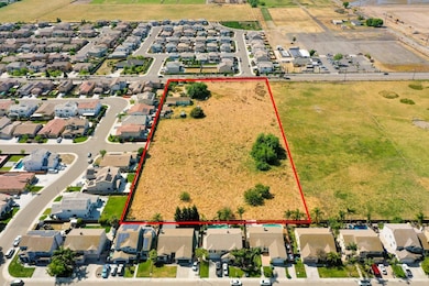 1957 W Woodward Ave, Manteca, CA 95337 - photo 4