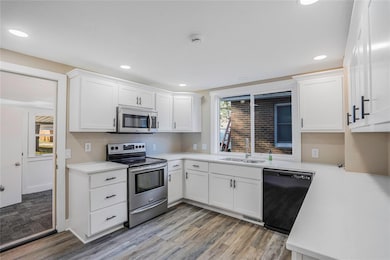 217 N 6th St, Adel, IA 50003 - photo 2