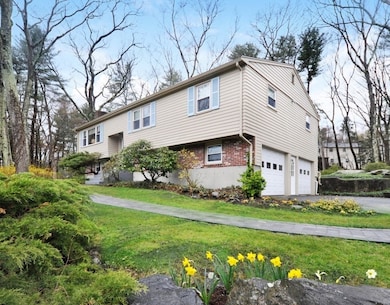 21 Cherokee Rd, Acton, MA 01720 - photo 2