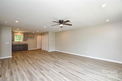 218 Aspen Dr, Gastonia, NC 28052 - photo 4